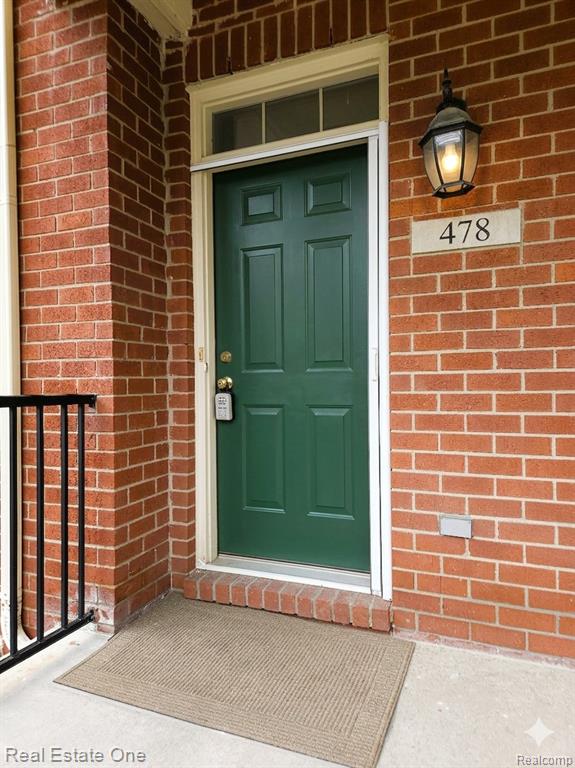 478 Village Lane, Milford, MI 48381 — Photo 2