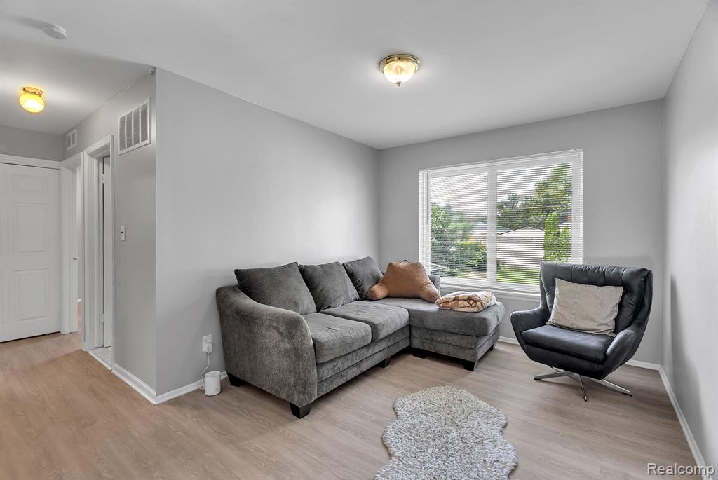 4408 Campbell Street, Dearborn Heights, MI 48125 — Photo 24