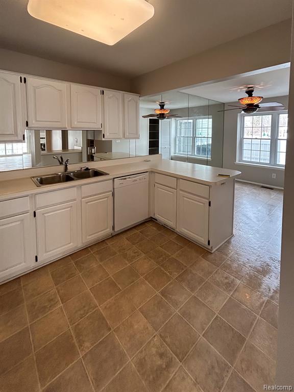 42182 GLADWIN Street, Northville, MI 48167 — Photo 3