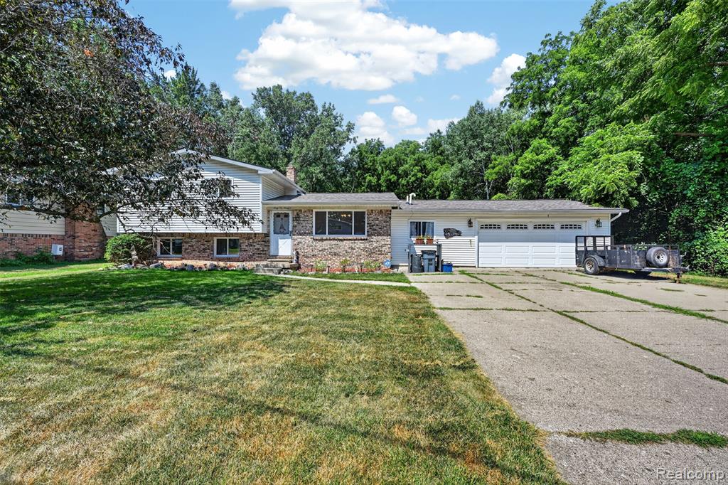 4290 Sulgrave Drive, Swartz Creek, MI 48473 — Photo 2