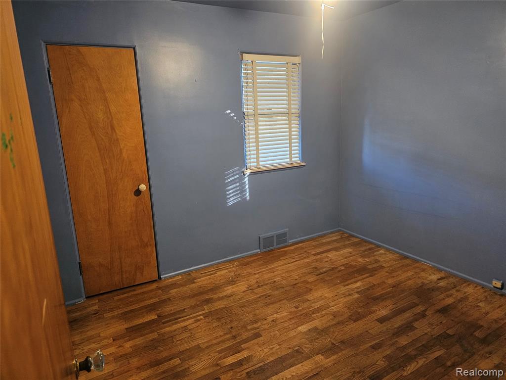 618 S Meade Street, Flint, MI 48503 — Photo 12