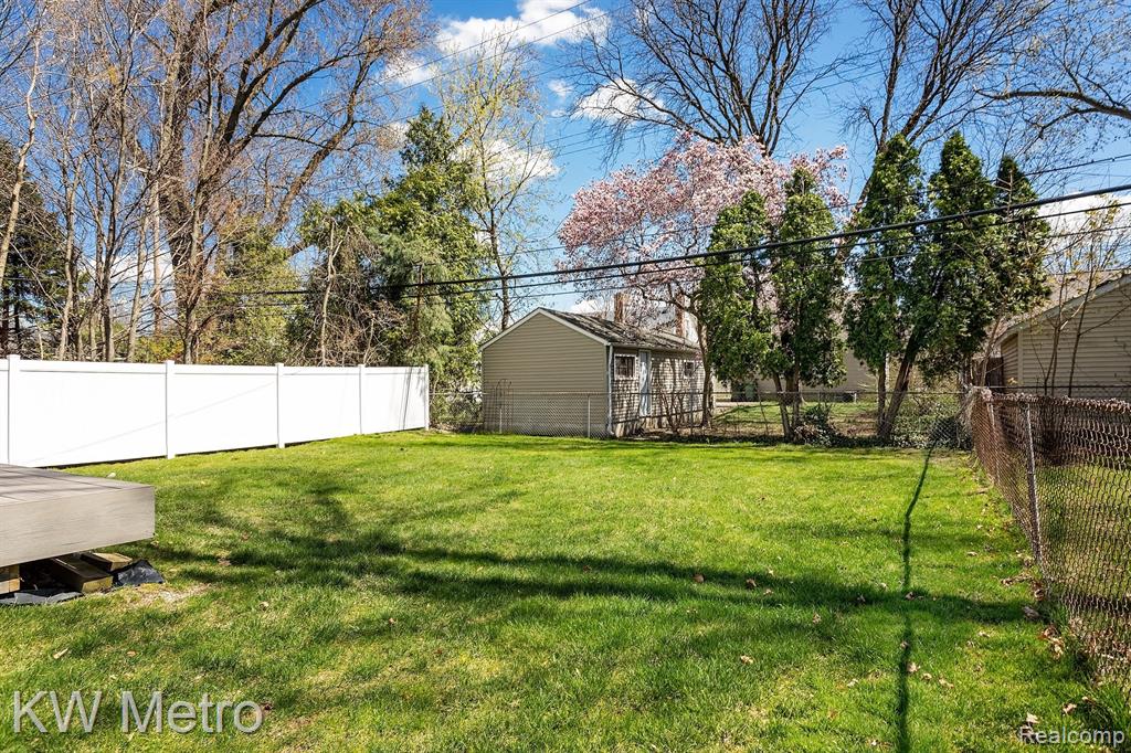 706 N REMBRANDT Avenue, Royal Oak, MI 48067 — Photo 34