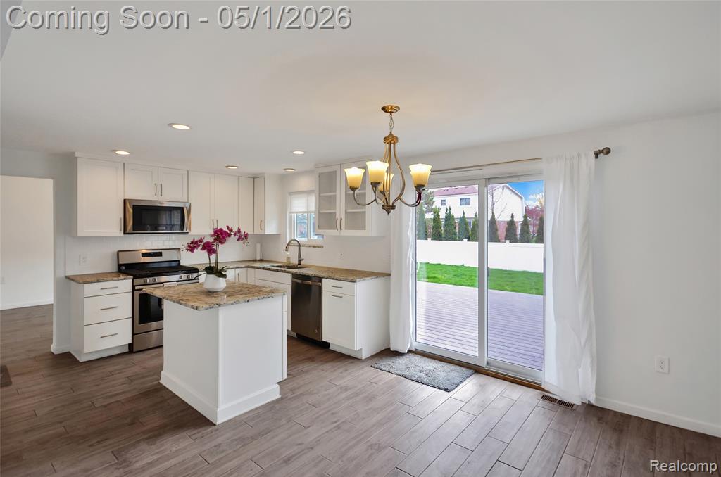 1100 Shallowdale Drive, Troy, MI 48085 — Photo 21