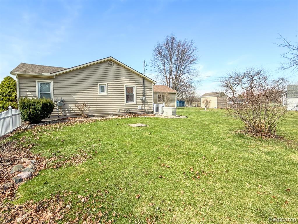 9032 W BRISTOL Road, Swartz Creek, MI 48473 — Photo 37