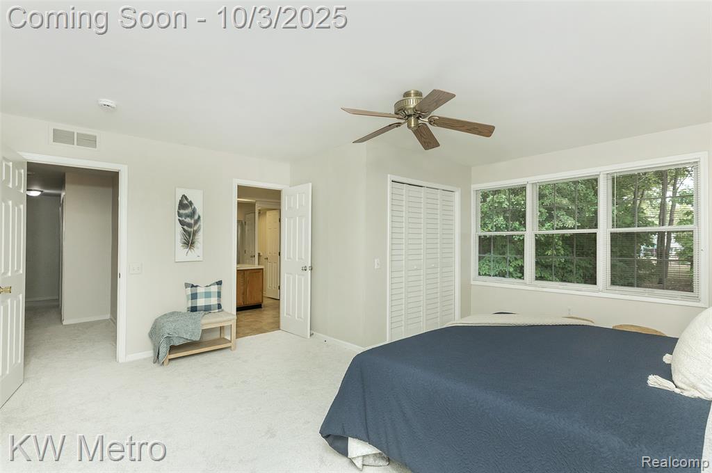 435 Thornridge Court, Rochester Hills, MI 48307 — Photo 23