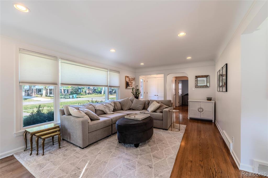 16991 Kirkshire Avenue, Beverly Hills, MI 48025 — Photo 6