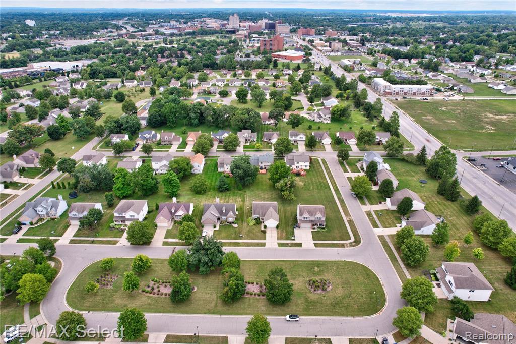 708 Wilberforce Drive, Flint, MI 48503 — Photo 36