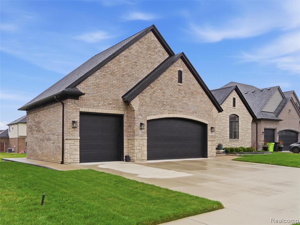 52853 Crimson Drive, Macomb, MI 48042 — Photo 4