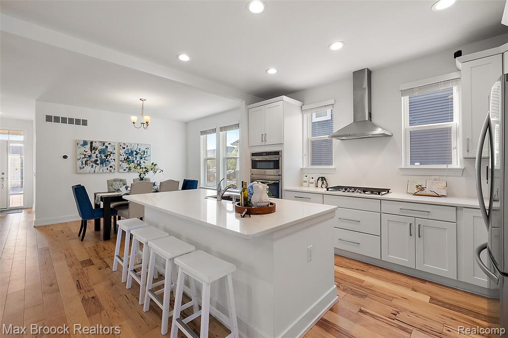 4260 Kent Road, Royal Oak, MI 48073 — Photo 8
