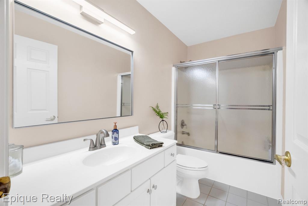 9493 Aspen View Drive, Grand Blanc, MI 48439 — Photo 41