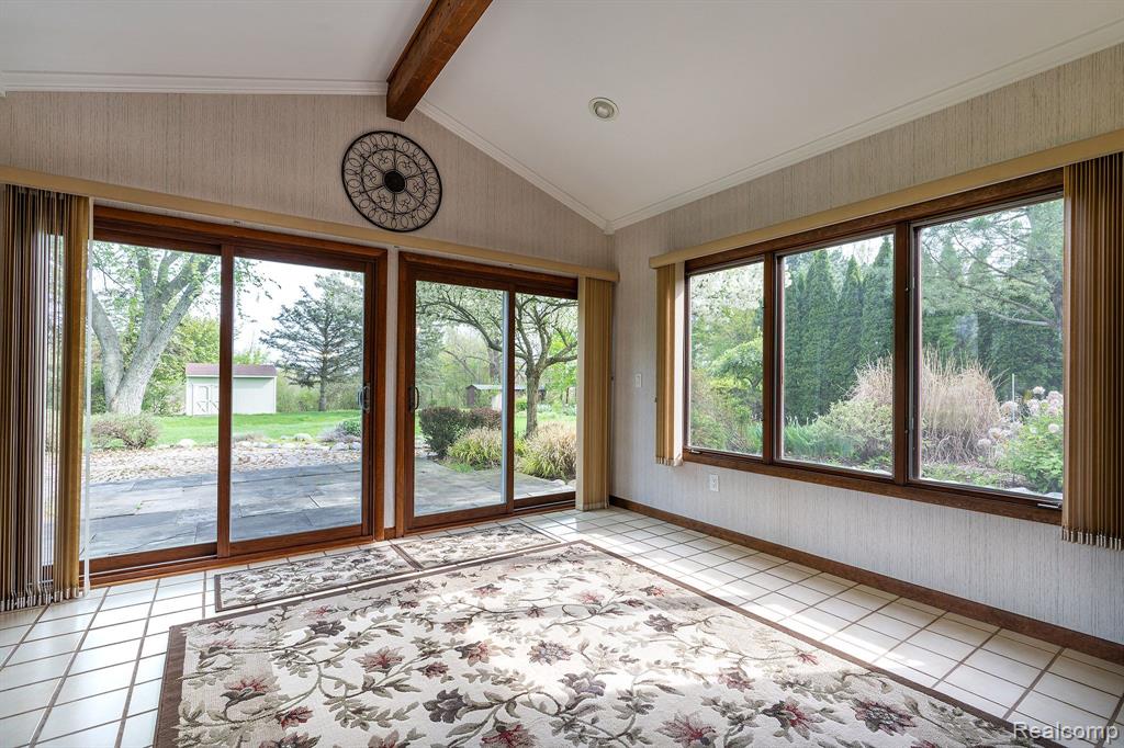 6228 ATKINS Drive, Troy, MI 48085 — Photo 9