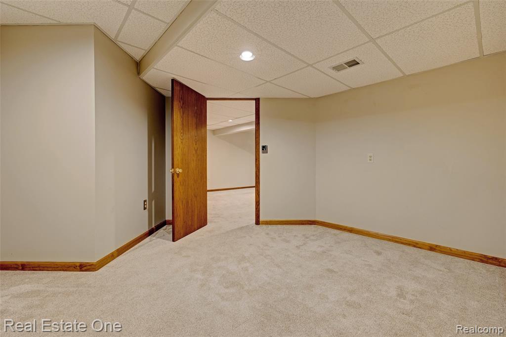 5370 Greenview Drive, Clarkston, MI 48348 — Photo 42