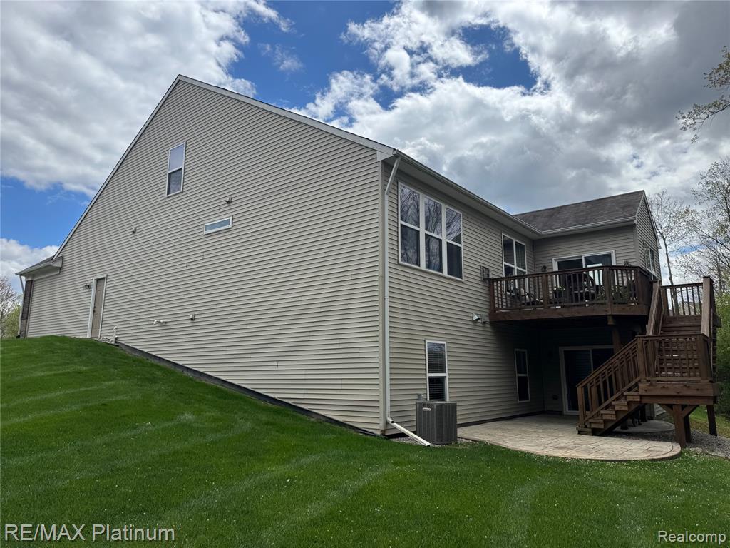 577 Acadia Court, Howell, MI 48843 — Photo 24