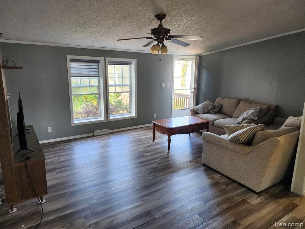 54 RIVERVIEW Drive, Erie, MI — Photo 6