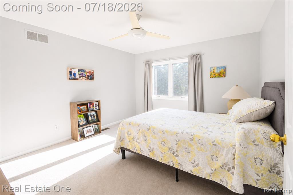 716 Bristol Lane, Orion, MI 48348 — Photo 31