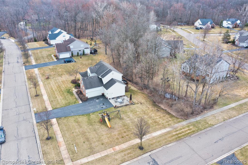 5946 OAK BEND Court, Howell, MI 48843 — Photo 62