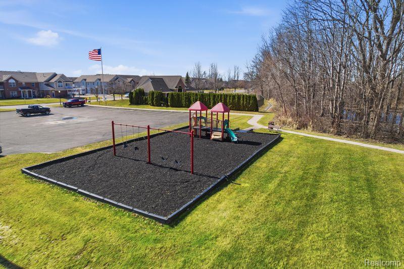 28304 Adler Park Drive S, New Baltimore, MI — Photo 32
