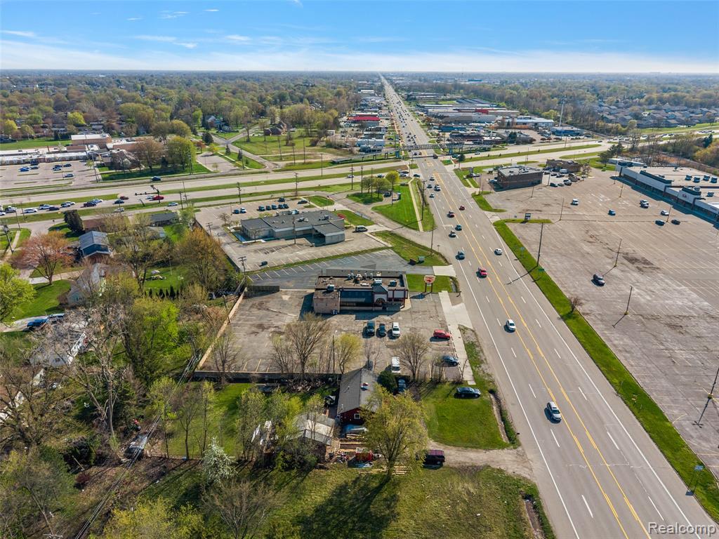 37116 S Groesbeck Highway, Clinton Twp, MI 48036 — Photo 19