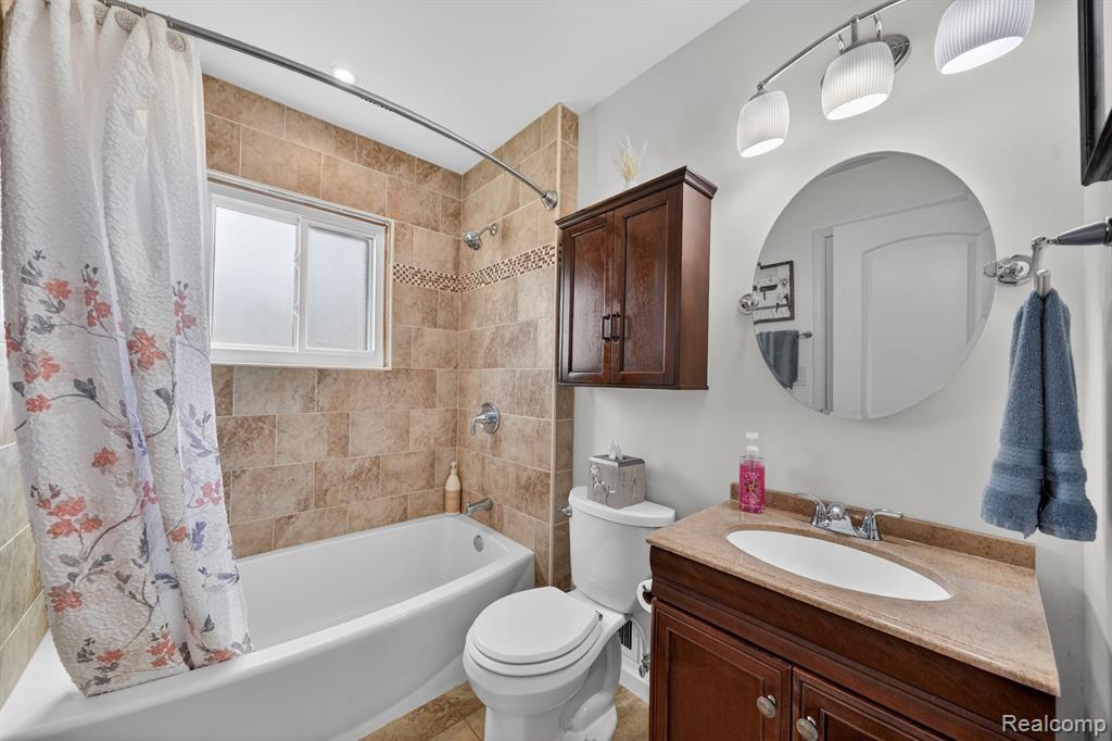 15675 Mulberry Street, Southgate, MI 48195 — Photo 24