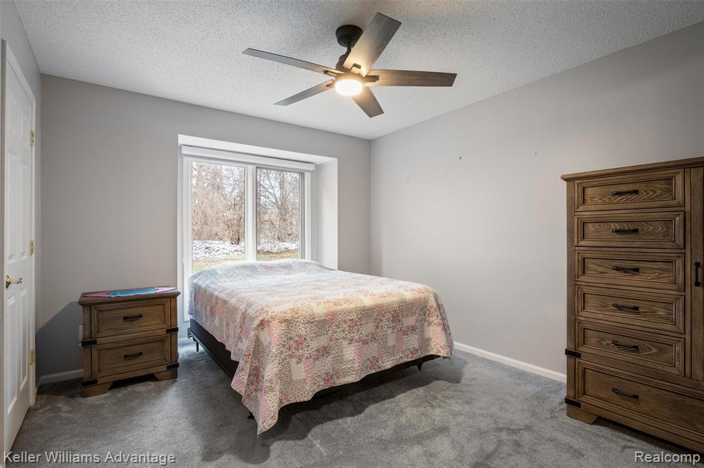 35173 Knollwood Lane, Farmington, MI 48335 — Photo 26