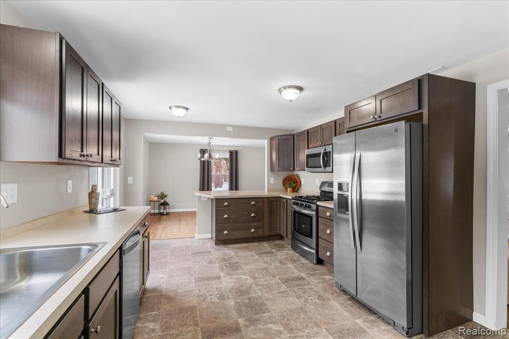 4666 Brighton Road, Brighton, MI 48116 — Photo 24