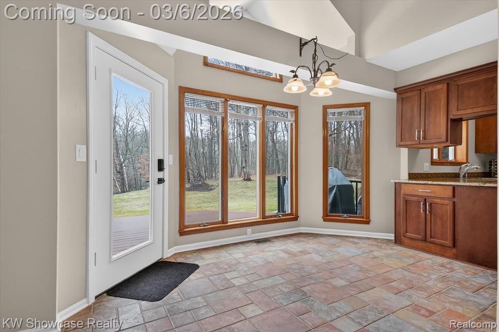 2031 Saint Clair Drive, Highland, MI — Photo 28
