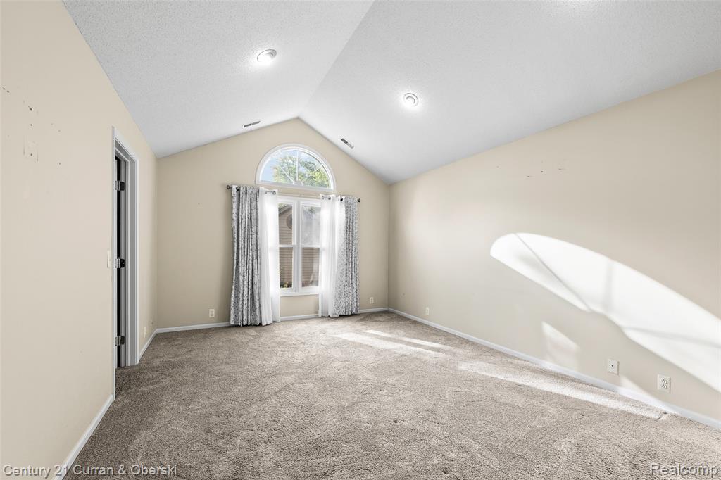 5237 Royal Vale Lane, Dearborn, MI 48126 — Photo 15