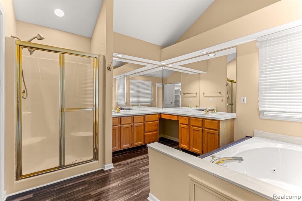 47553 TEN POINT Drive, Canton, MI 48187 — Photo 32