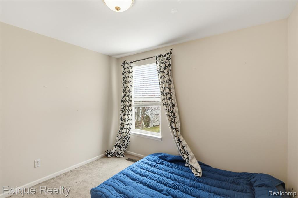 755 Lacosta Court, Pontiac, MI 48340 — Photo 20