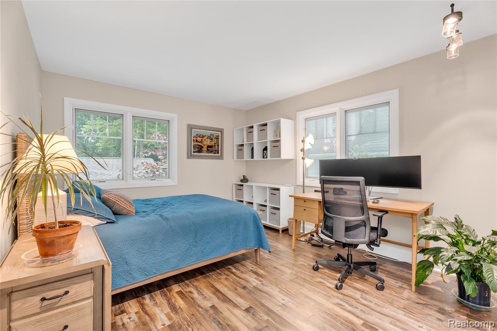 7107 Locklin Street, West Bloomfield, MI 48324 — Photo 13