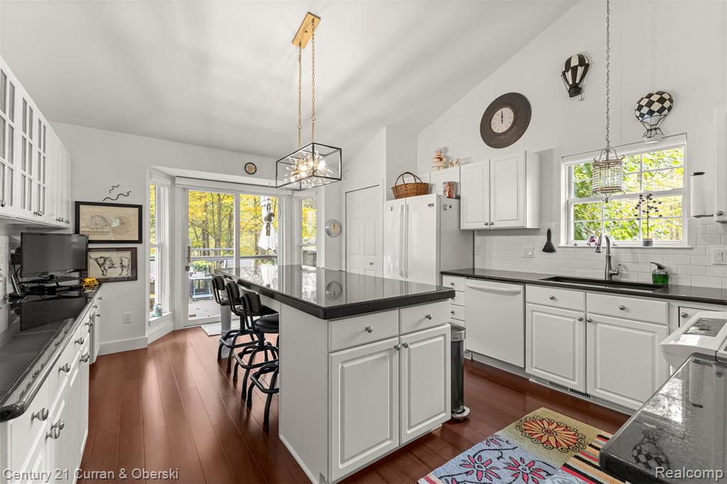 870 Calpernia, 20, Wixom, MI 48393 — Photo 10