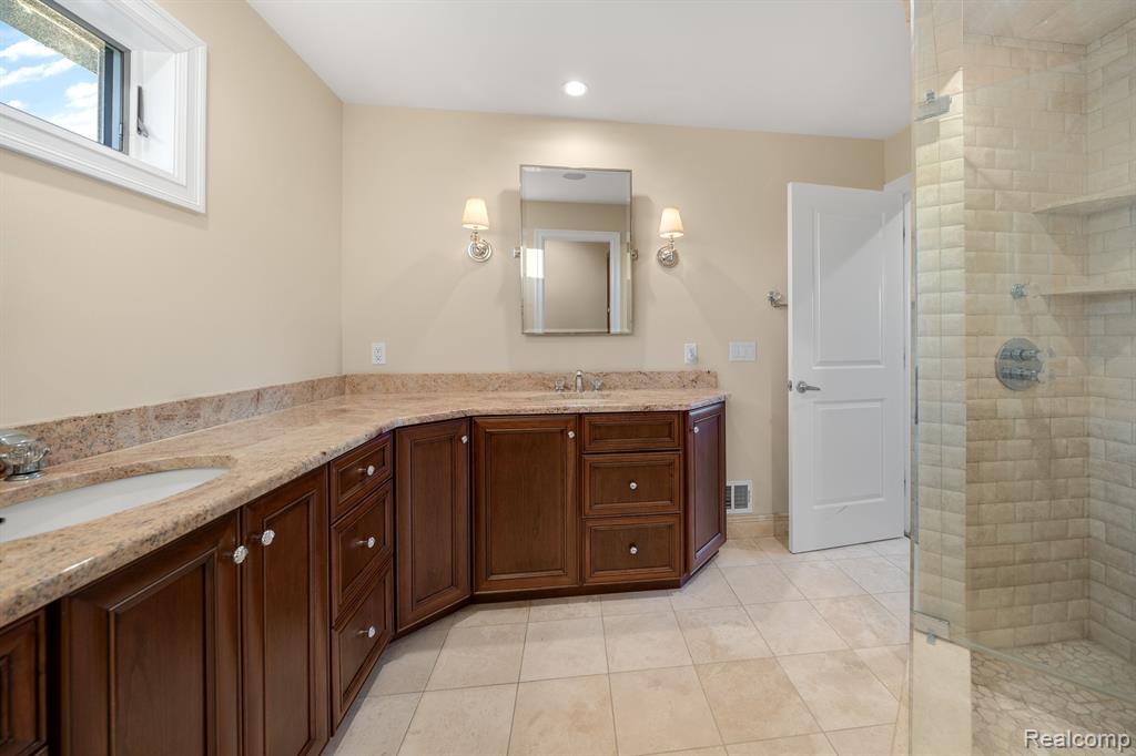 4190 AQUARINA Street, Waterford, MI 48329 — Photo 38