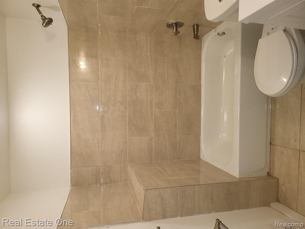 18603 Mackay Street, Detroit, MI 48234 — Photo 11