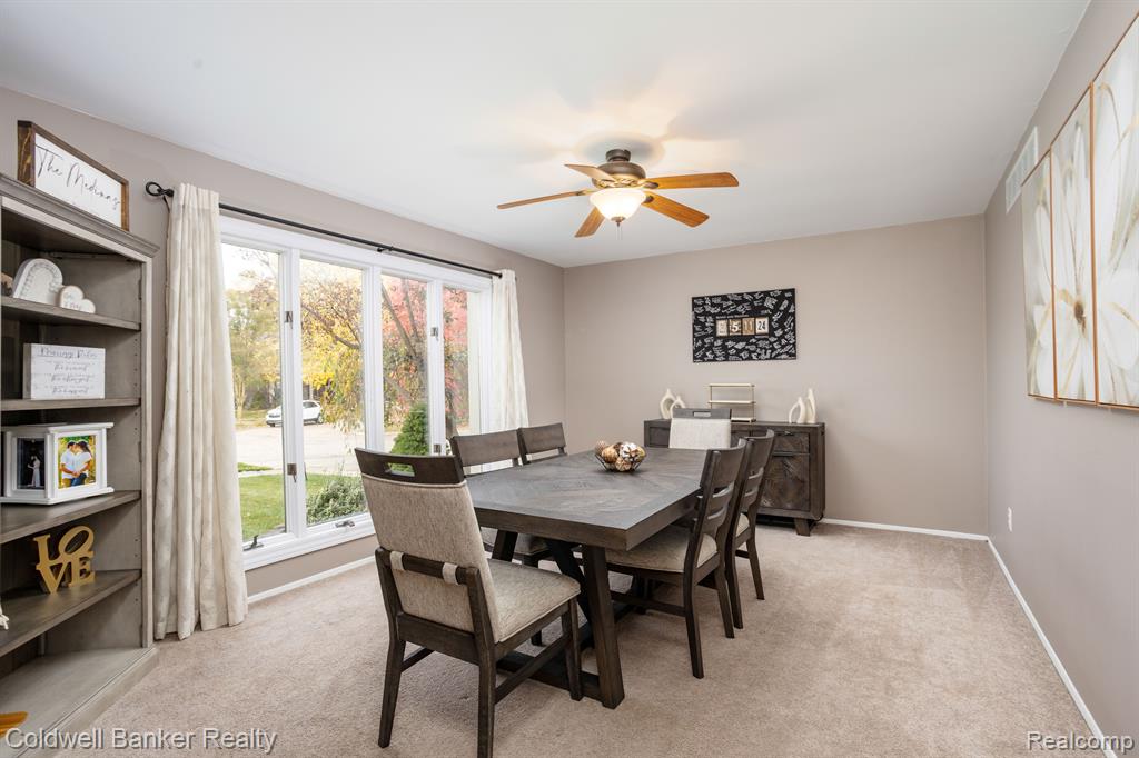 1068 KINGS, Canton, MI 48188 — Photo 4