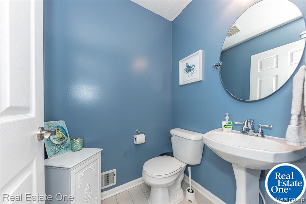 12021 COUNTRY RIVER Drive, Rives Junction, MI 49277 — Photo 20