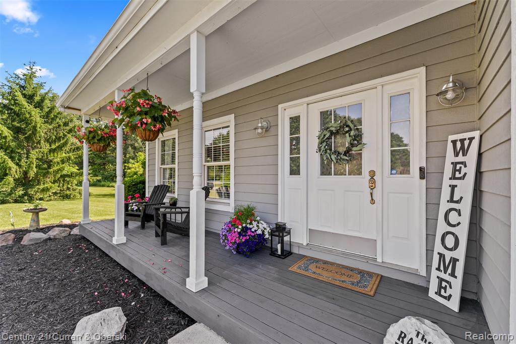 9298 Anacapa Bay Drive, Pinckney, MI 48169 — Photo 8