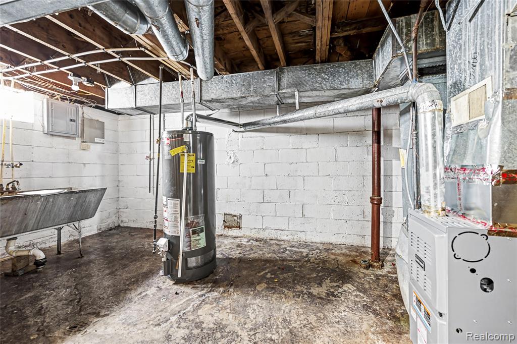 11960 Rossiter Street, Detroit, MI 48224 — Photo 11
