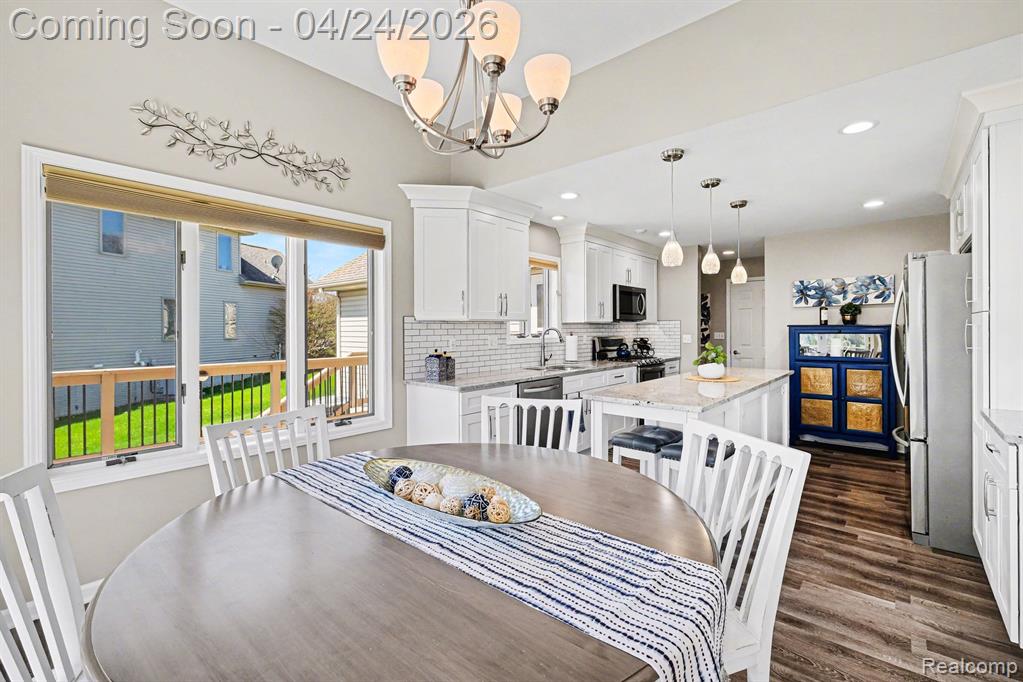 2370 Stonebrook Court, Flushing, MI 48433 — Photo 8