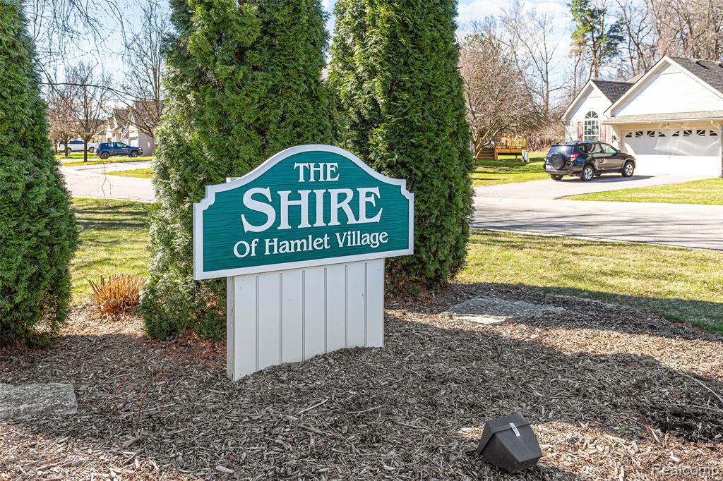 1033 Calpernia, Wixom, MI — Photo 52