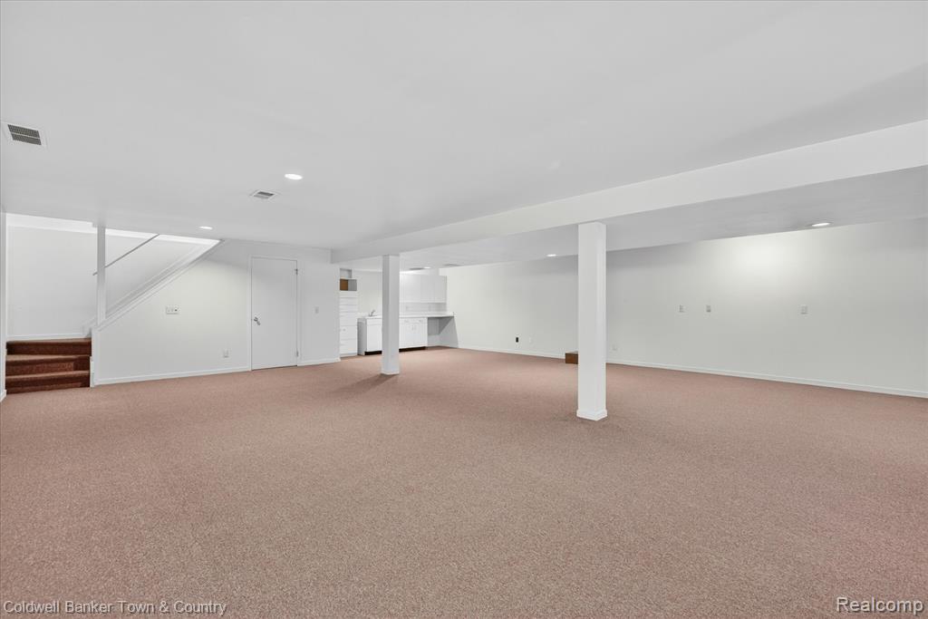 6172 Westbrooke Drive, West Bloomfield, MI — Photo 35