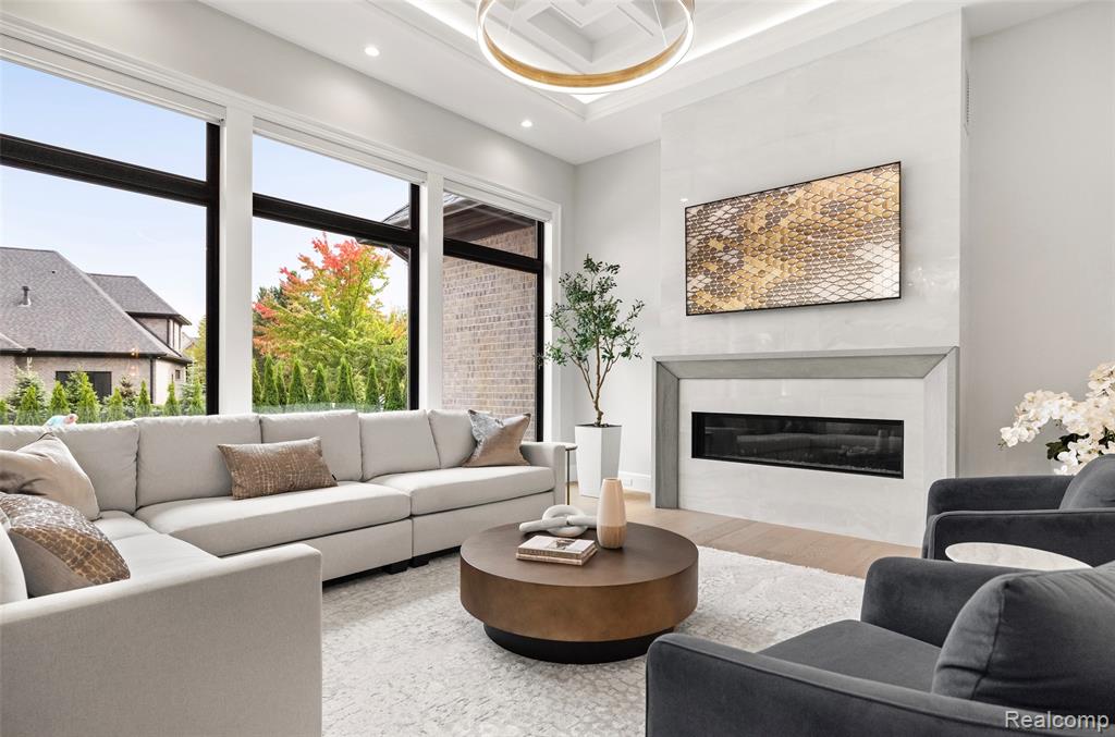 4592 Pinnacle Boulevard, Rochester, MI, 48306