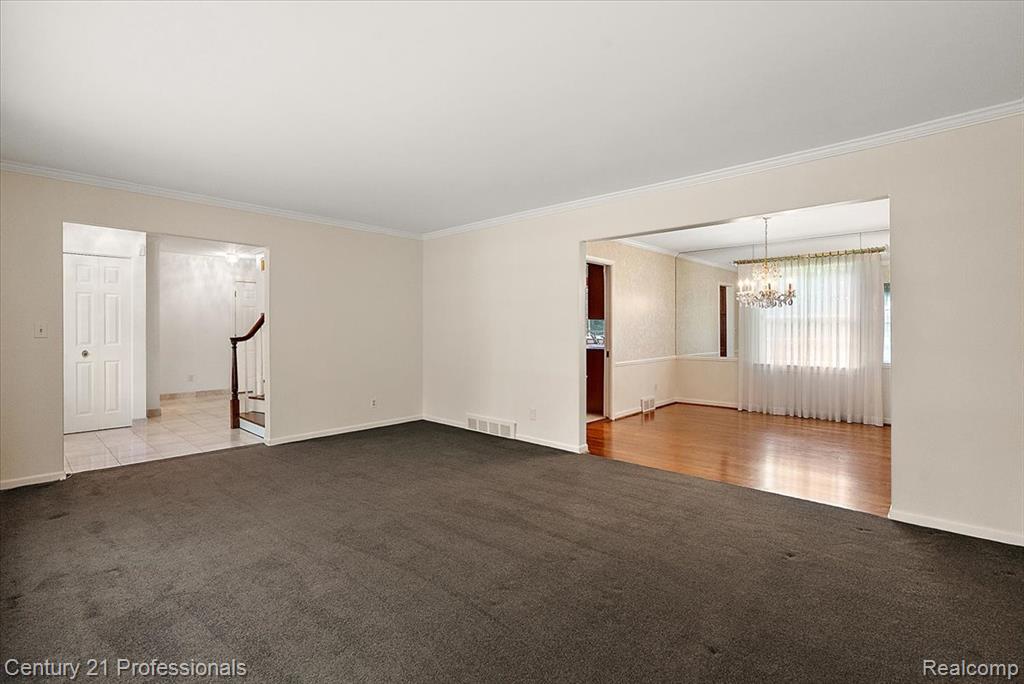 633 Foxhall Road, Bloomfield Hills, MI 48304 — Photo 25
