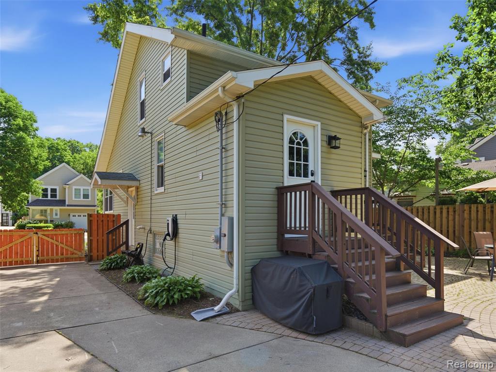 626 Kayser Avenue, Royal Oak, MI 48067 — Photo 24