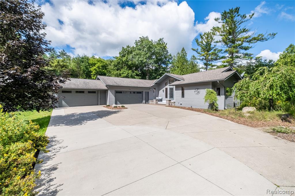 6399 N McKinley Road, Flushing, MI 48433 — Photo 61