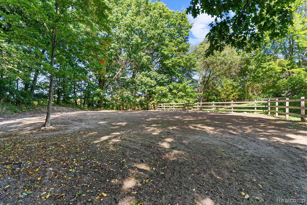 2715 Cullen Road, Howell, MI 48855 — Photo 56