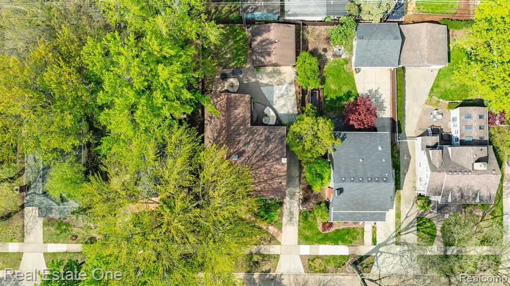 33 SYLVAN Avenue, Pleasant Ridge, MI — Photo 61