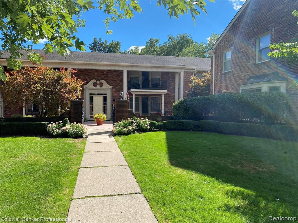 885 N Old Woodward Avenue, Birmingham, MI 48009 — Photo 2
