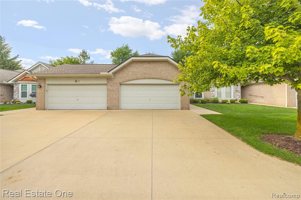 41432 Haggerty Woods Court, Canton, MI 48187 — Photo 2