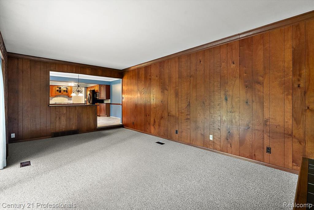 633 Foxhall Road, Bloomfield Hills, MI 48304 — Photo 38