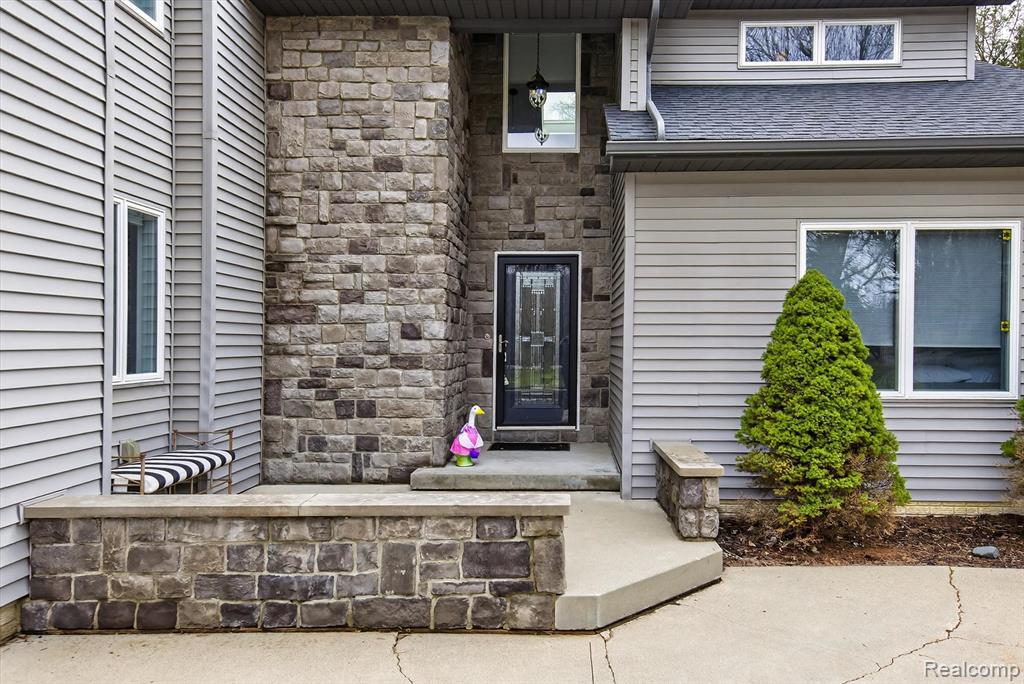 552 N McKinley Road, Flushing, MI 48433 — Photo 8